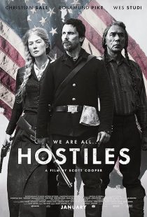 MV5BMWZlMGYzM2UtMjc2Zi00ODFkLWE0MGItNjc3ZTM0OTMwM2EwXkEyXkFqcGc@. V1 SX500 فیلم Hostiles متخاصمان 2017