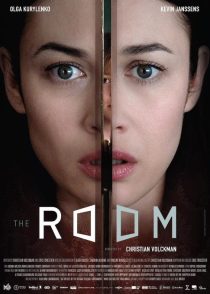 MV5BYzJmZmM4ZDEtN2ZiZi00ZTIyLWJjYzEtYjc0NmIyZGY0N2M1XkEyXkFqcGc@. V1 SX500 فیلم The Room اتاق 2019