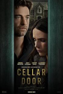 MV5BYmIyNDdkMWUtNmU3MC00MzAyLWIxZTMtNDk5MjgwMTRjNzcyXkEyXkFqcGc@. V1 SX500 دانلود فیلم Cellar Door 2024