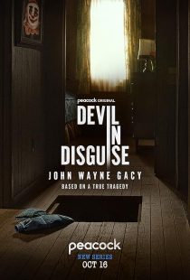 MV5BOGFiMmIxODEtM2FiZC00NThjLThiZjYtZGE5ZWE0YzAwZTMzXkEyXkFqcGc@. V1 SX500 دانلود سریال Devil in Disguise: John Wayne Gacy